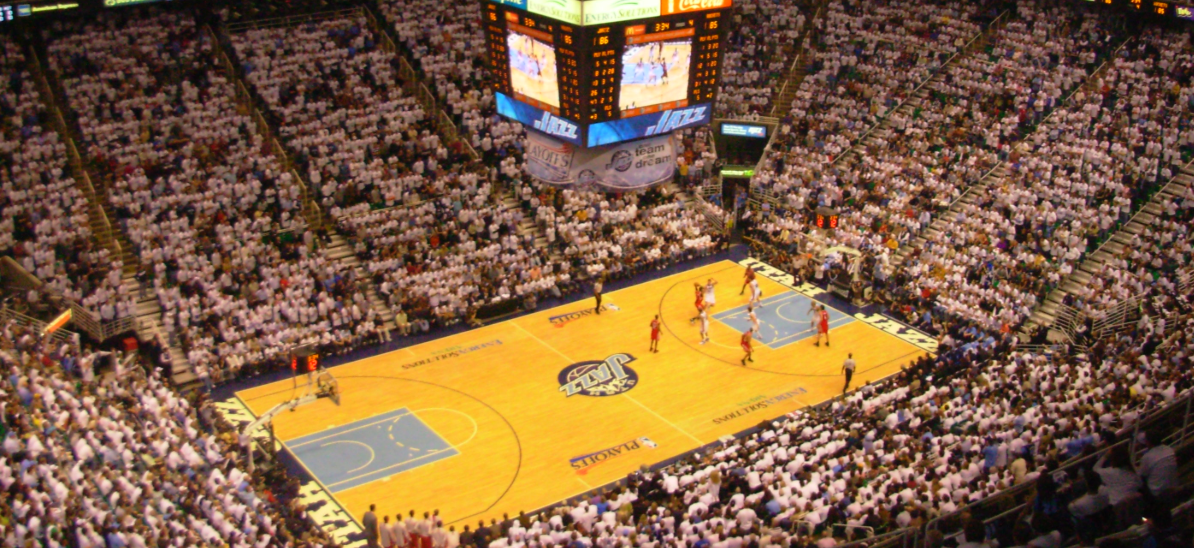 These Stadiums Went Cashless in 2019: What Does This Mean for 2020?